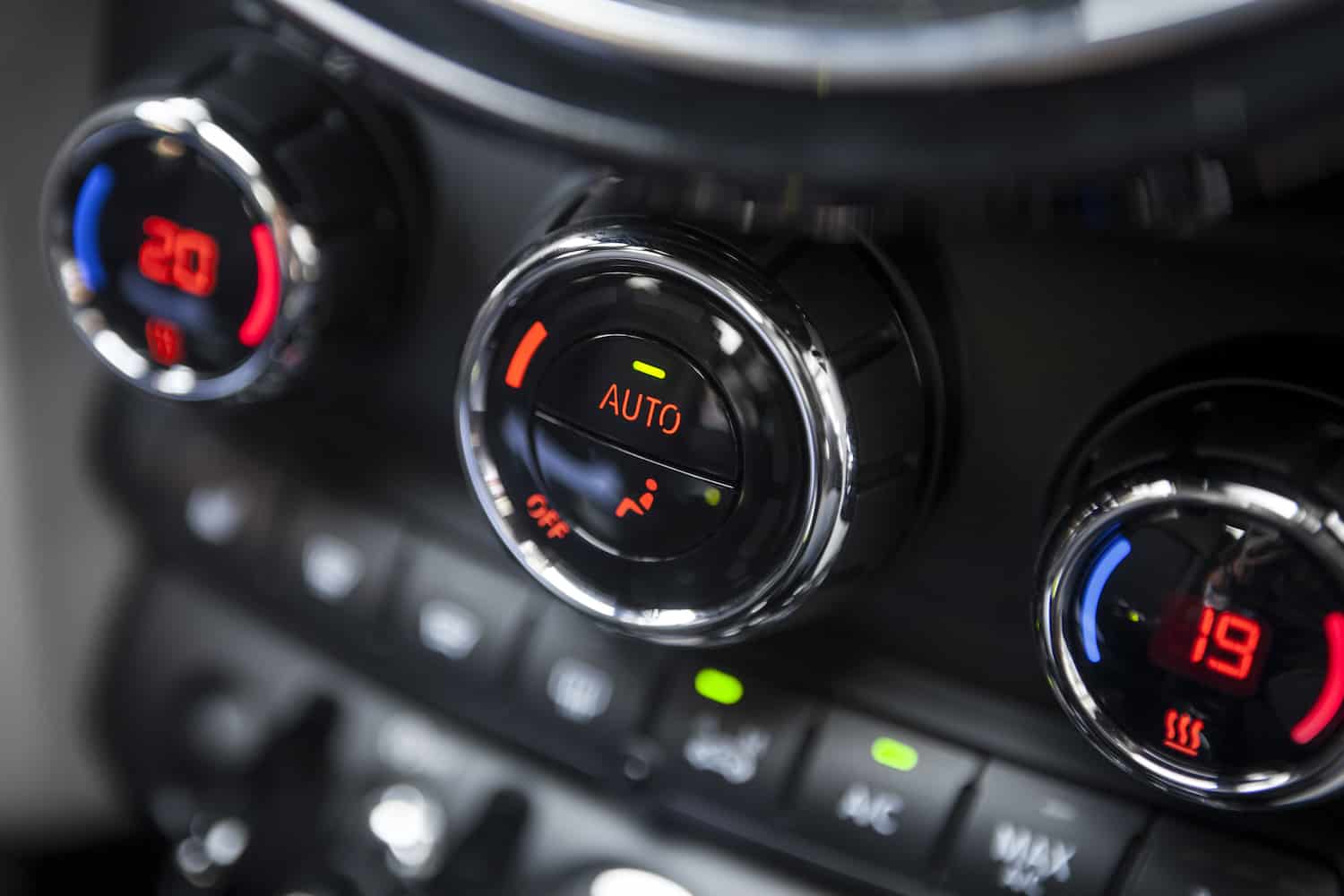 Does the auto setting on cars use AC and how to turn off AC